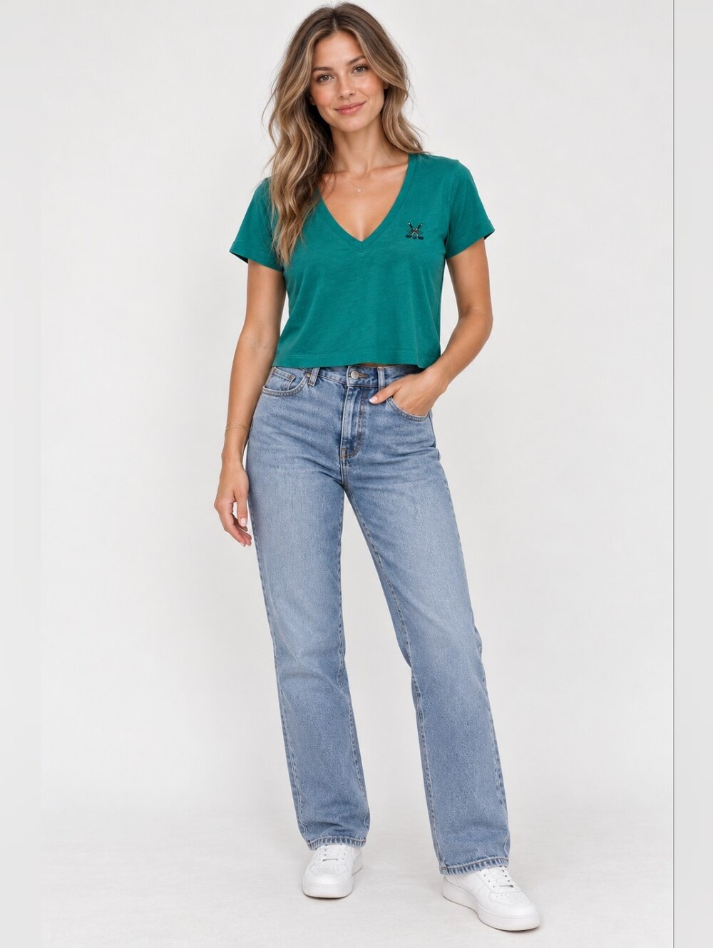 5/$25 Maeve Teal V-Neck Cropped Tee